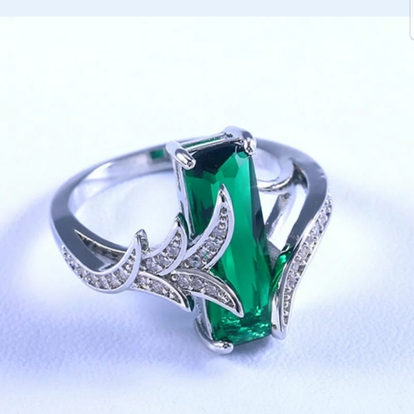 New S925 white sapphire & emerald rings - Picture 7 of 7